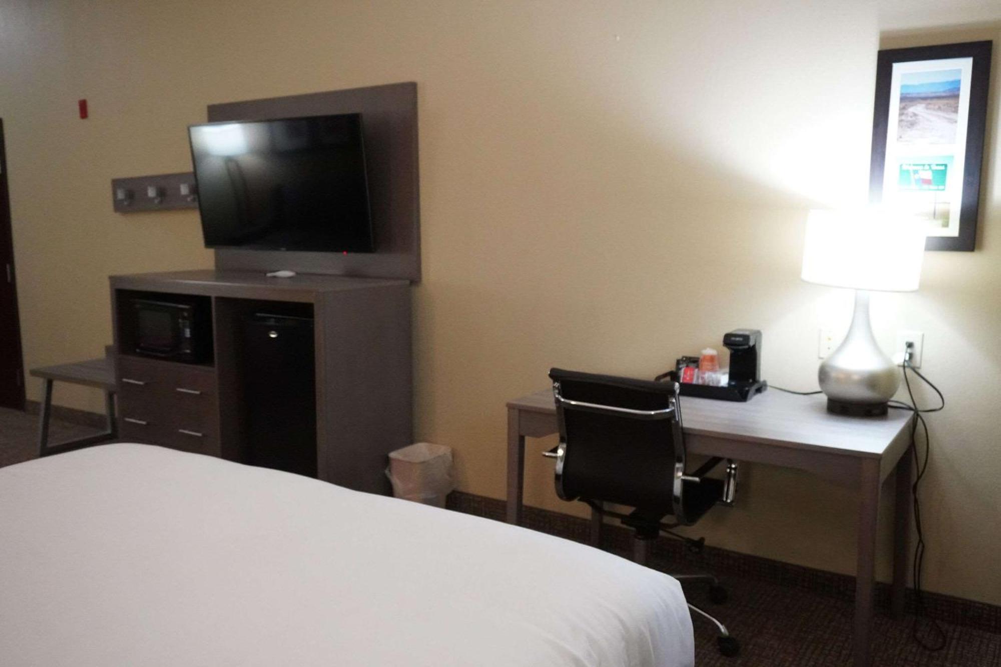 Comfort Inn & Suites Monahans I-20 Buitenkant foto